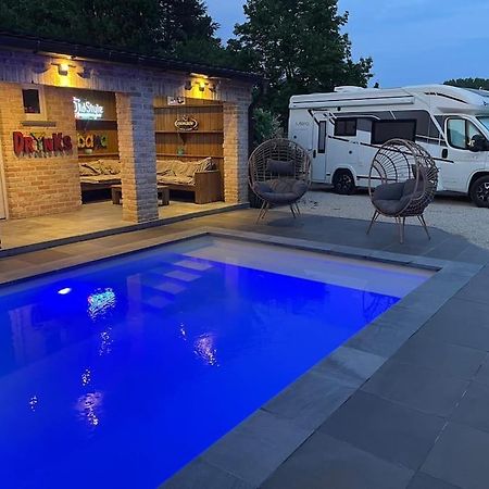 Camper Met Sauna En Zwembad In De Rand Van De Vlaamse Ardennen Hotel Haaltert Екстериор снимка