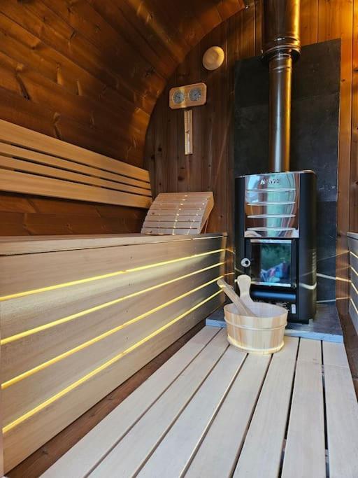 Camper Met Sauna En Zwembad In De Rand Van De Vlaamse Ardennen Hotel Haaltert Екстериор снимка